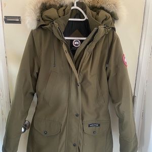 Canada Goose women’s Trillium parka